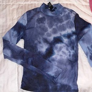 Tie dye long sleeve crop top